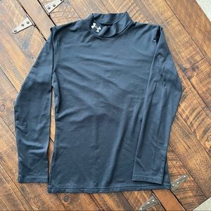 Boys Under Armour Fitted Under Shirt Size Large